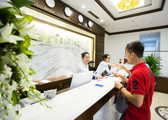 Song Loc Luxury Hotel