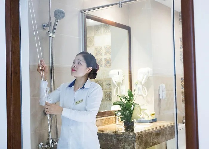 Song Loc Luxury Hotel 4*